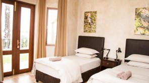 Makgoro Lodge Bedroom