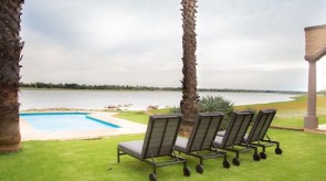 Makgoro Lodge Pool & Dam
